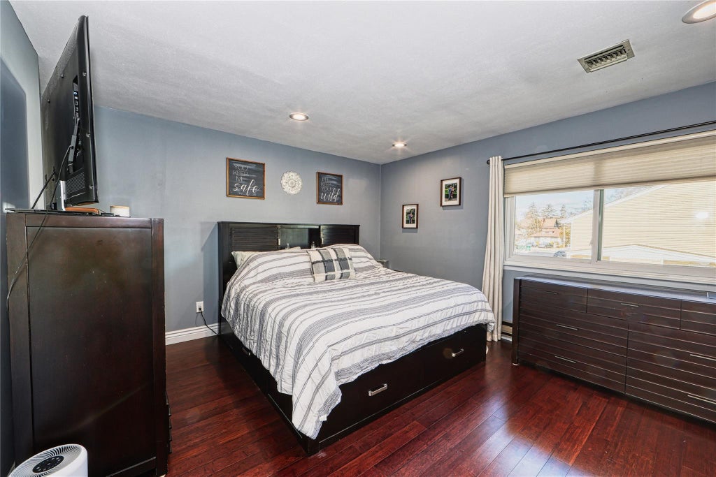 8 of 15 - 2355 Pershing Boulevard # 712, Baldwin, NY