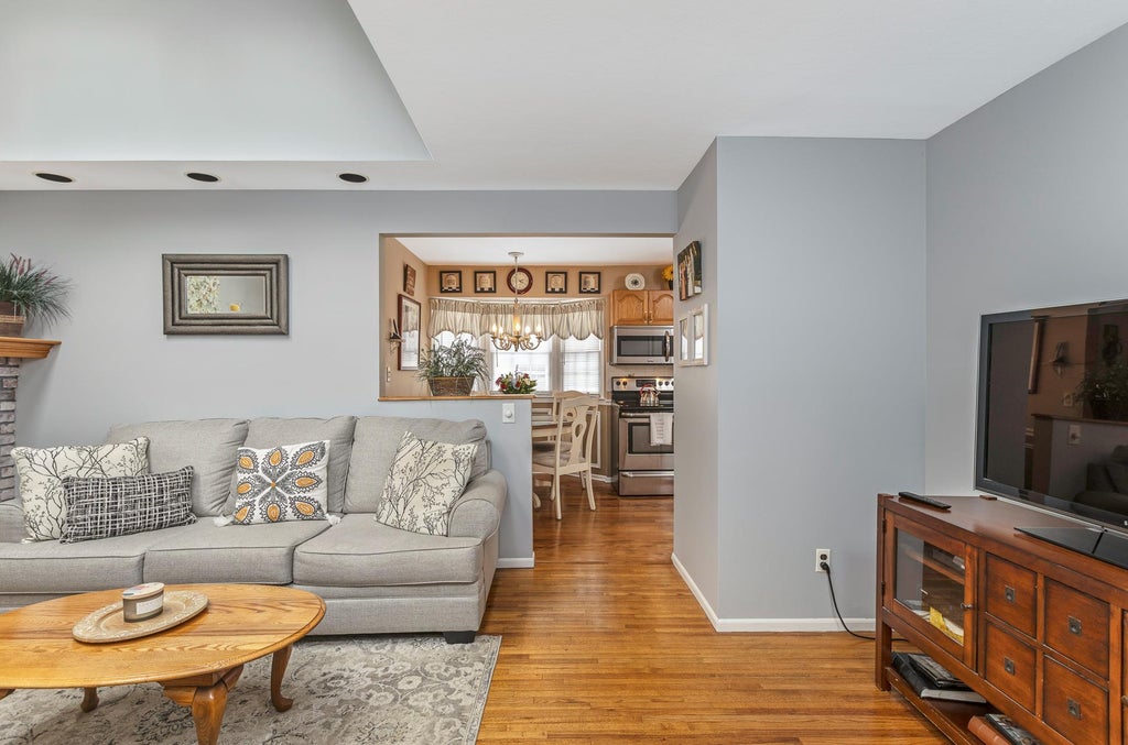 11 of 27 - 98 Hillside Avenue, Saint James, NY