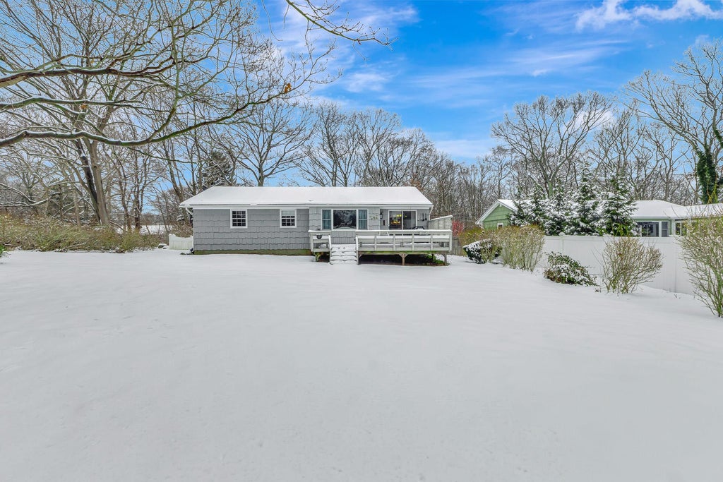 23 of 27 - 98 Hillside Avenue, Saint James, NY