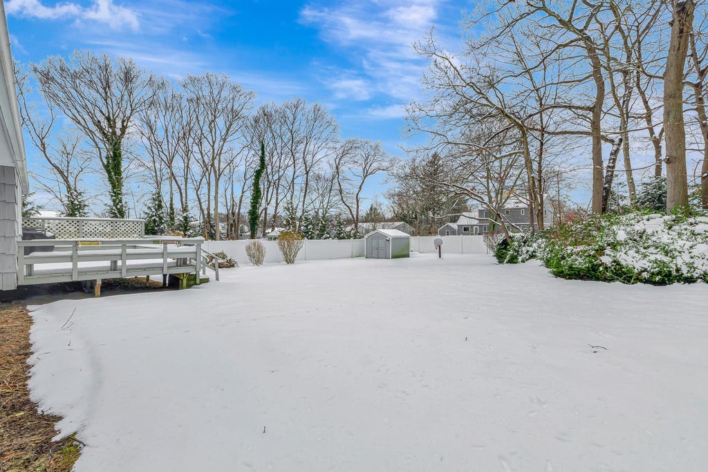 25 of 27 - 98 Hillside Avenue, Saint James, NY