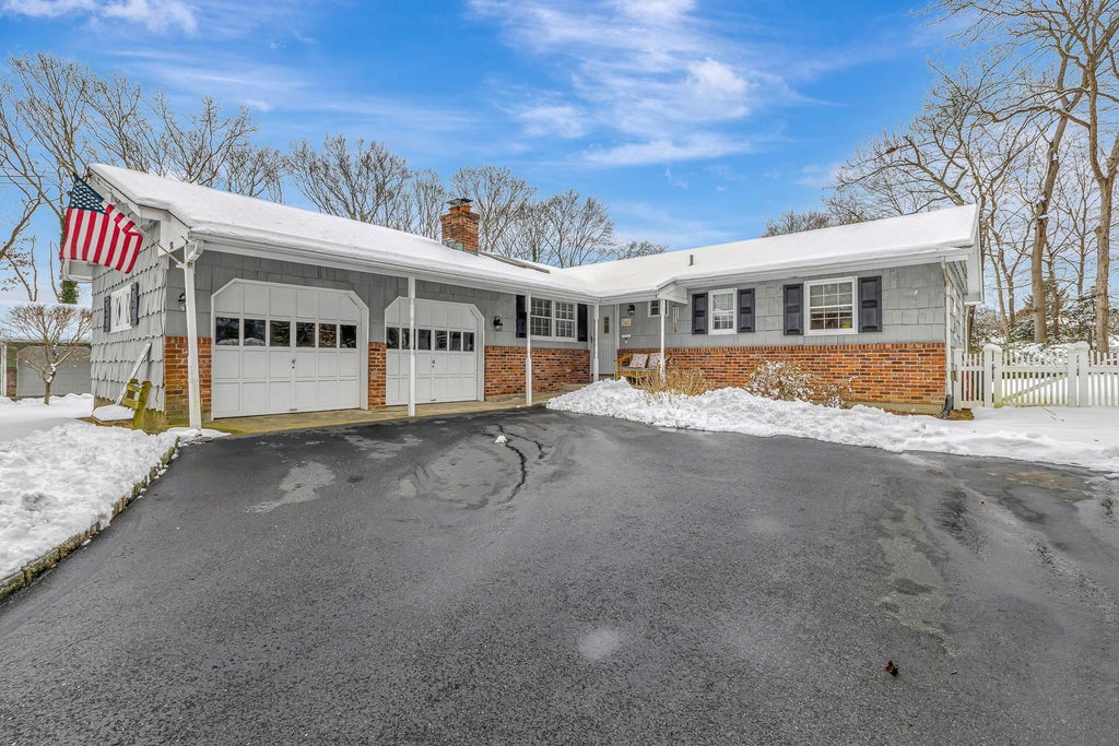 2 of 27 - 98 Hillside Avenue, Saint James, NY