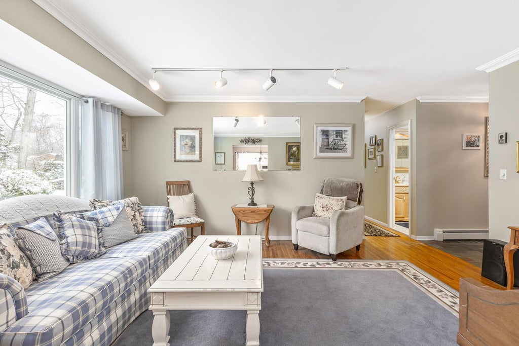 5 of 27 - 98 Hillside Avenue, Saint James, NY