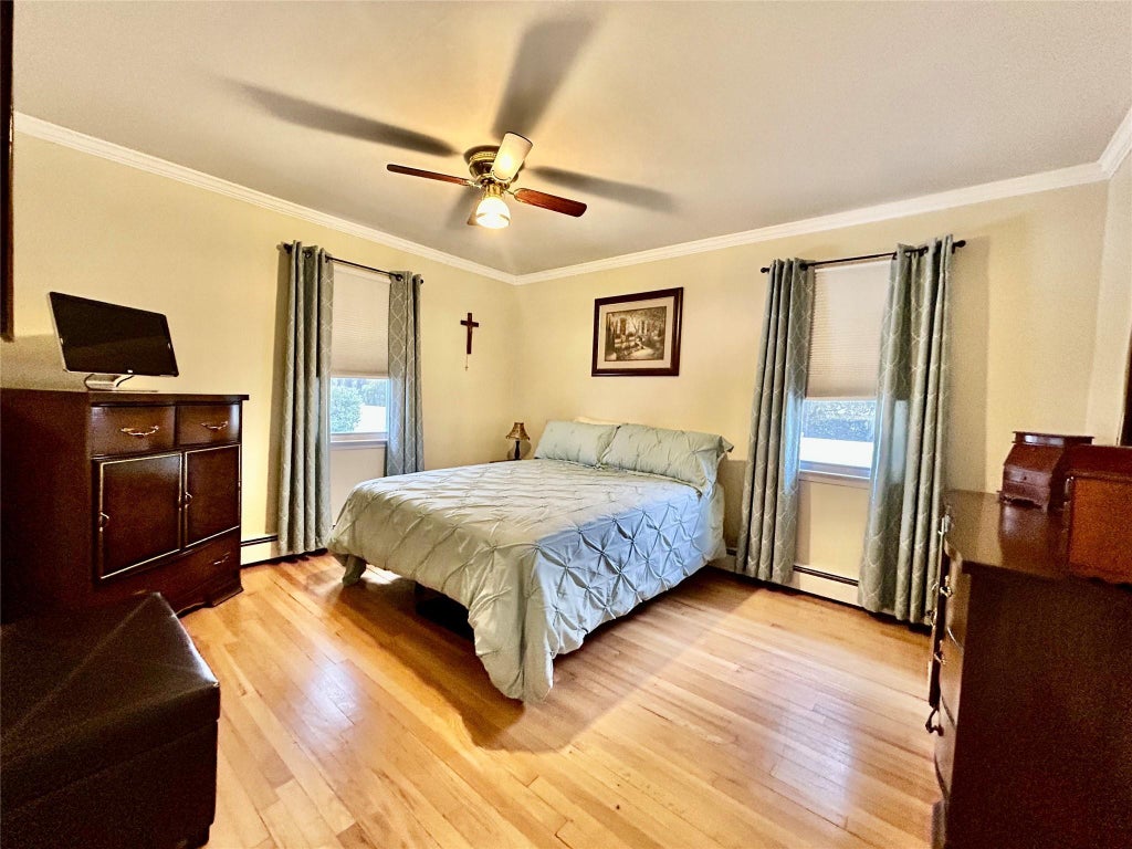11 of 21 - 1063 Gridley St., Bay Shore, NY