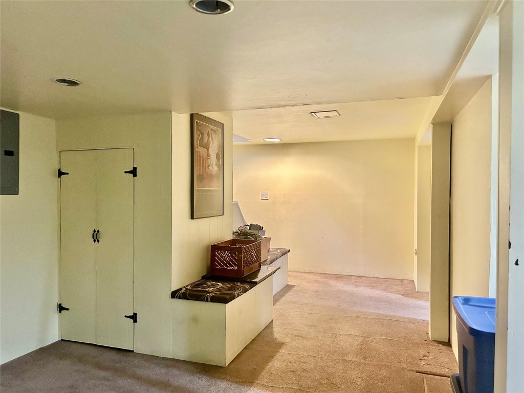 17 of 21 - 1063 Gridley St., Bay Shore, NY