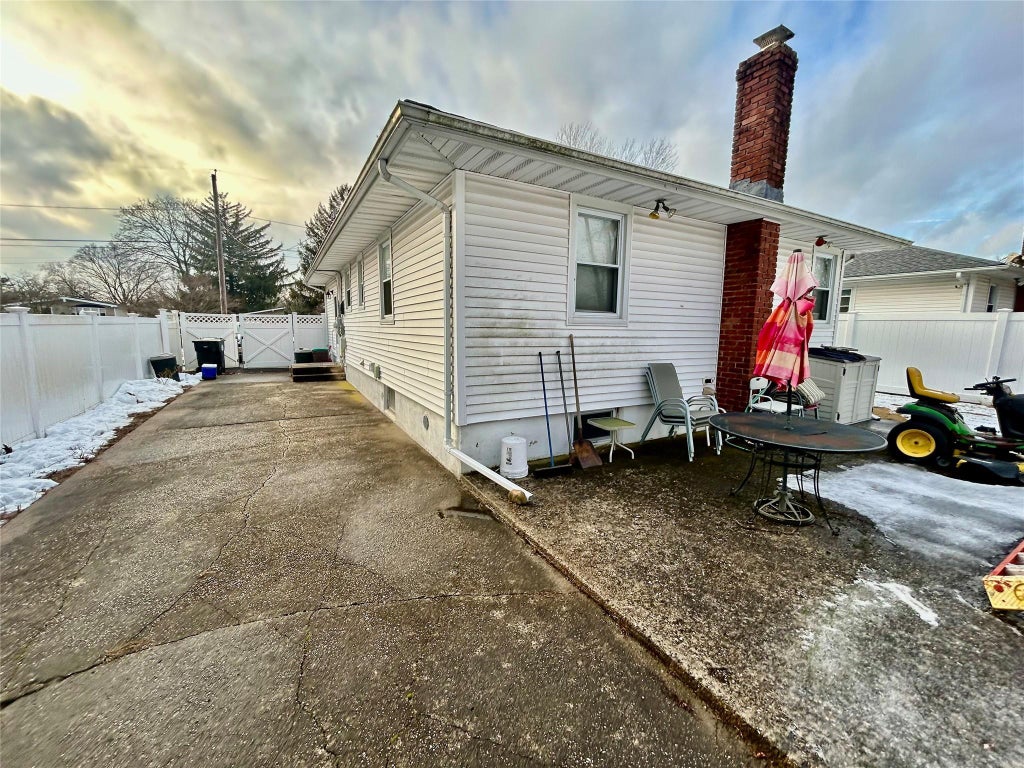 20 of 21 - 1063 Gridley St., Bay Shore, NY
