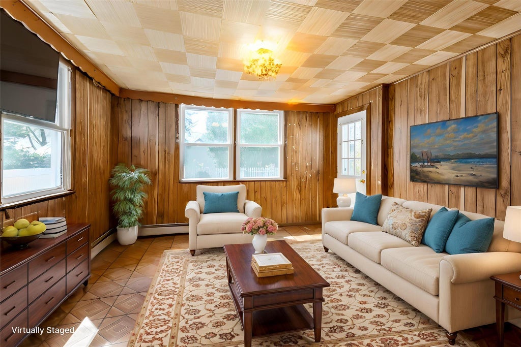 16 of 43 - 379 Rolling St., Malverne, NY