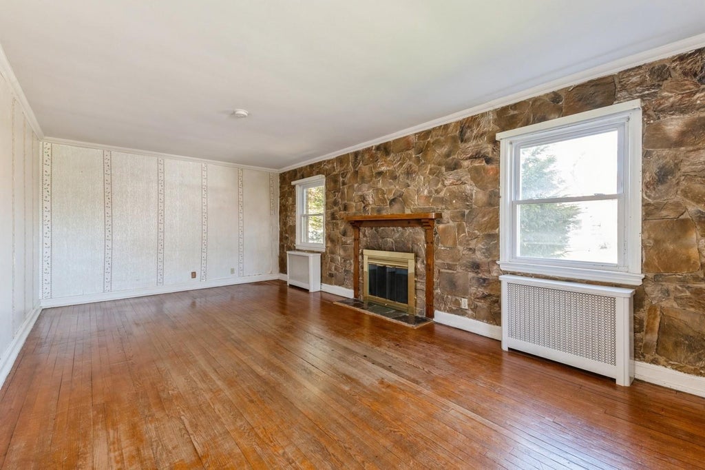1 of 43 - 379 Rolling St., Malverne, NY