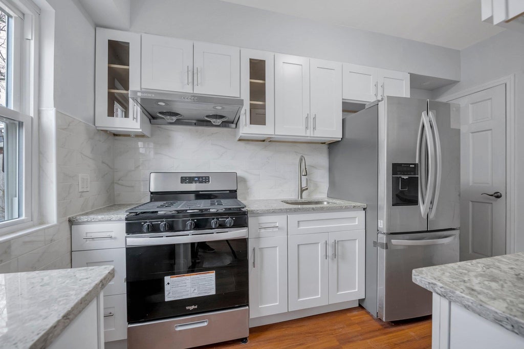 6 of 19 - 95-06 68th Avenue, Forest Hills, NY