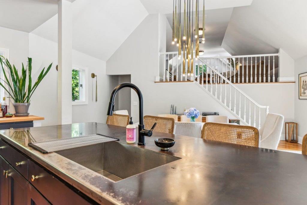 12 of 33 - 17 Oak Meadow Lane, Bellport Village, NY