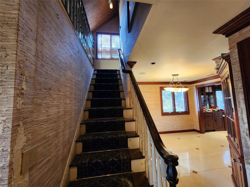 15 of 24 - 1619 Midland Drive, East Meadow, NY