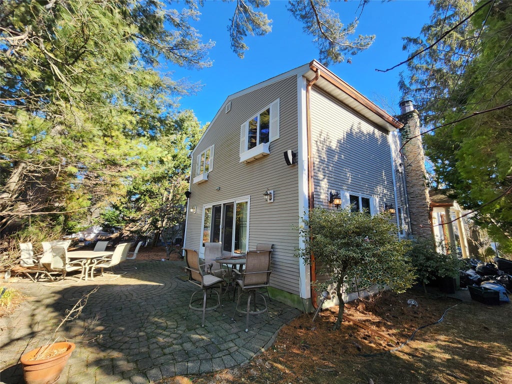 21 of 24 - 1619 Midland Drive, East Meadow, NY