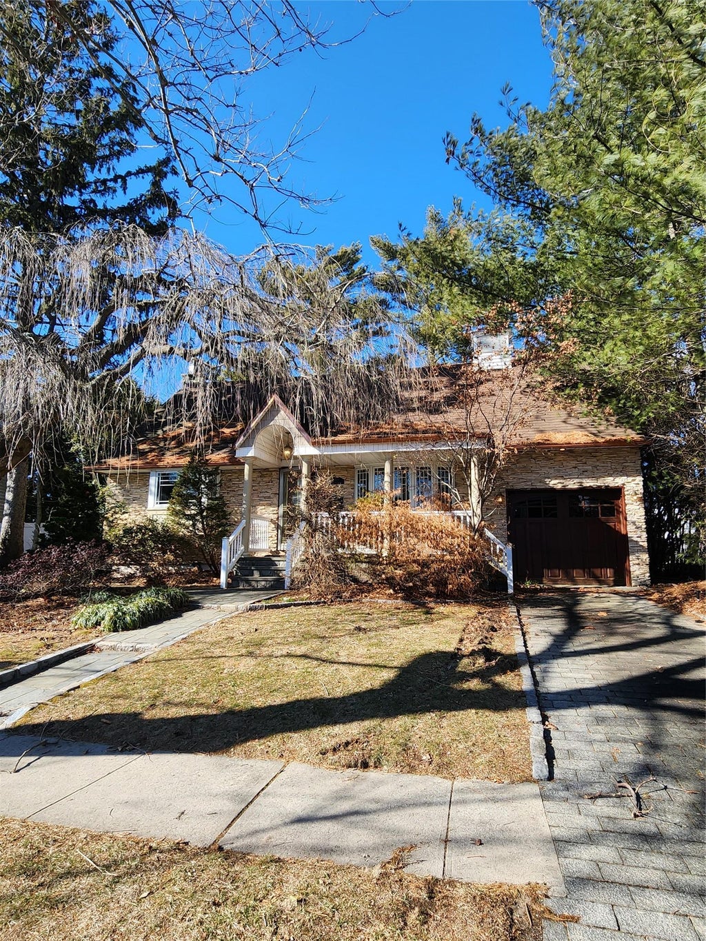 23 of 24 - 1619 Midland Drive, East Meadow, NY