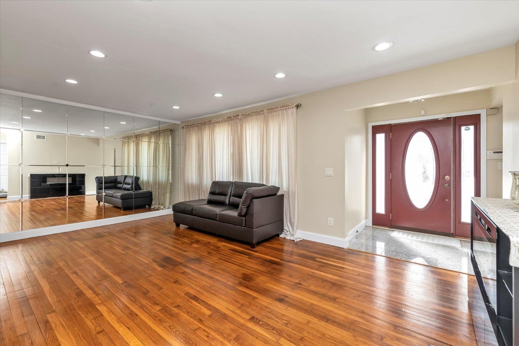 1 of 29 - 69 Lloyd Court, East Meadow, NY