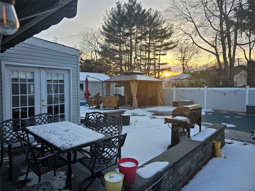 11 of 25 - 1284 Forest Avenue, Baldwin, NY