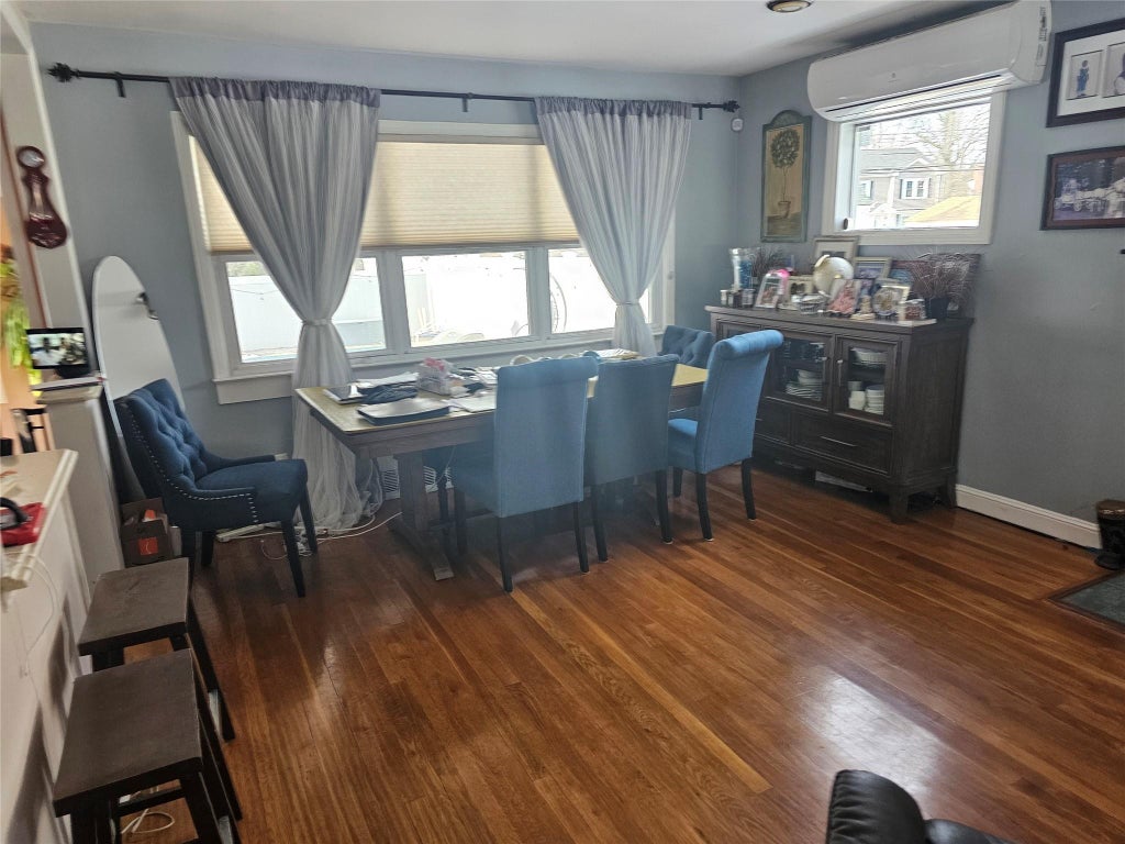 4 of 25 - 1284 Forest Avenue, Baldwin, NY
