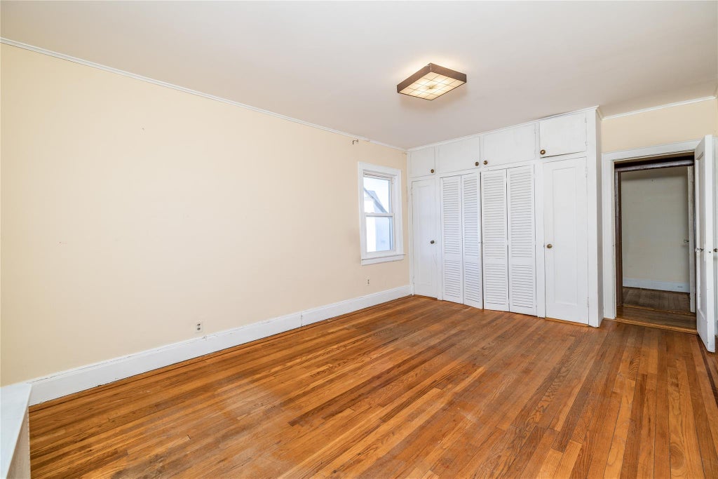 17 of 32 - Undisclosed, Lynbrook, NY