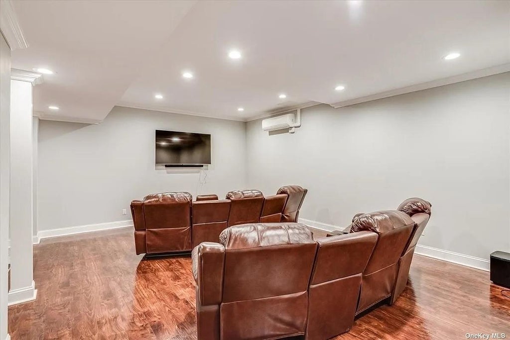 13 of 36 - 2632 Central Avenue, Baldwin, NY