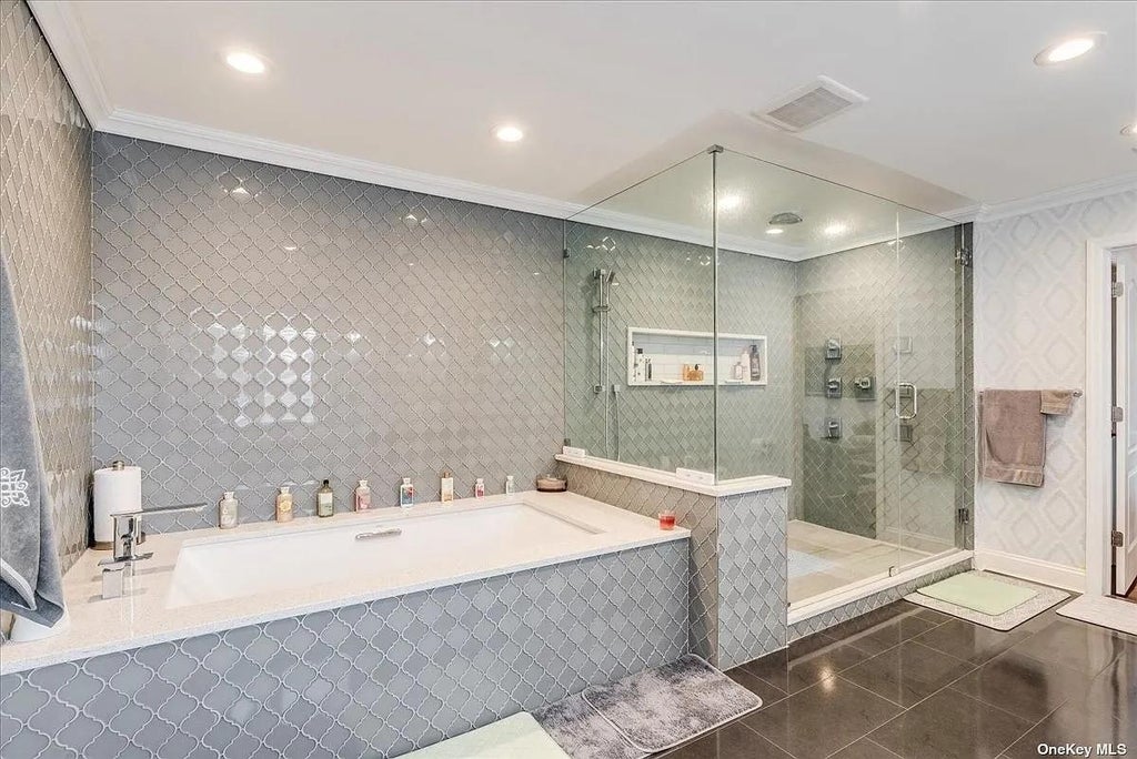26 of 36 - 2632 Central Avenue, Baldwin, NY