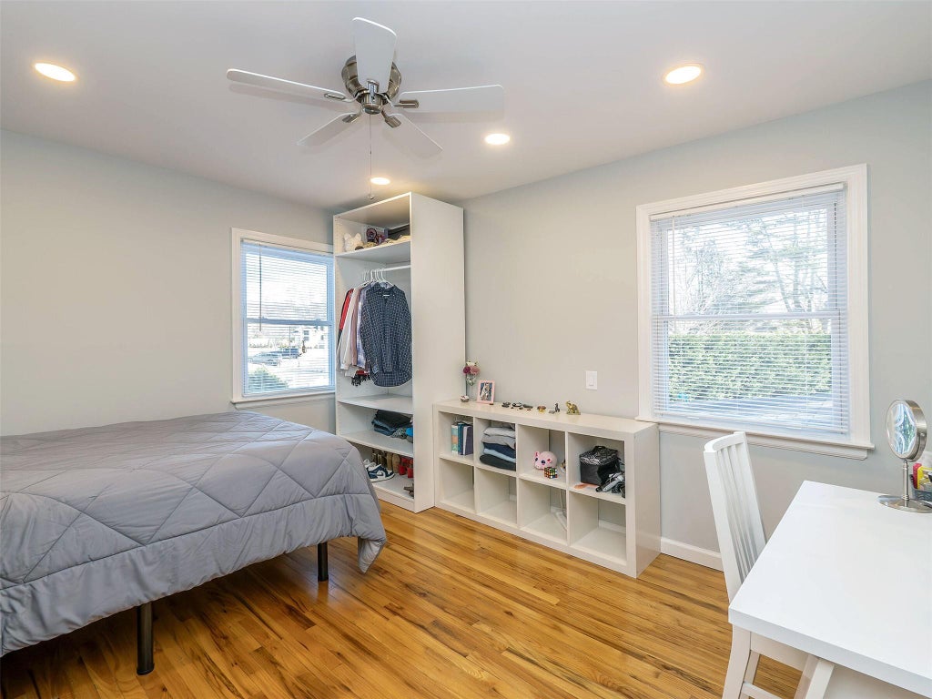 10 of 17 - 5 Sandra Court, Glen Cove, NY