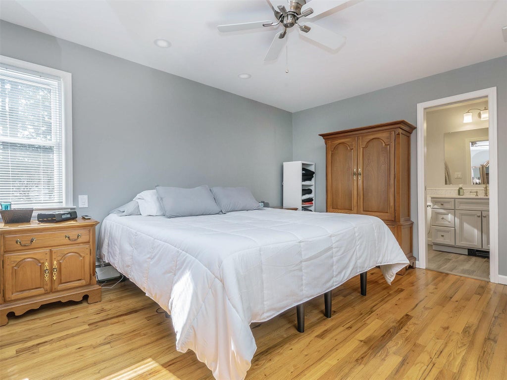 13 of 17 - 5 Sandra Court, Glen Cove, NY