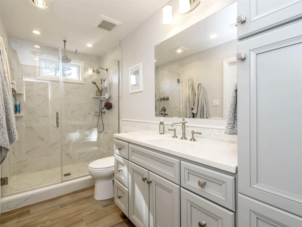 14 of 17 - 5 Sandra Court, Glen Cove, NY