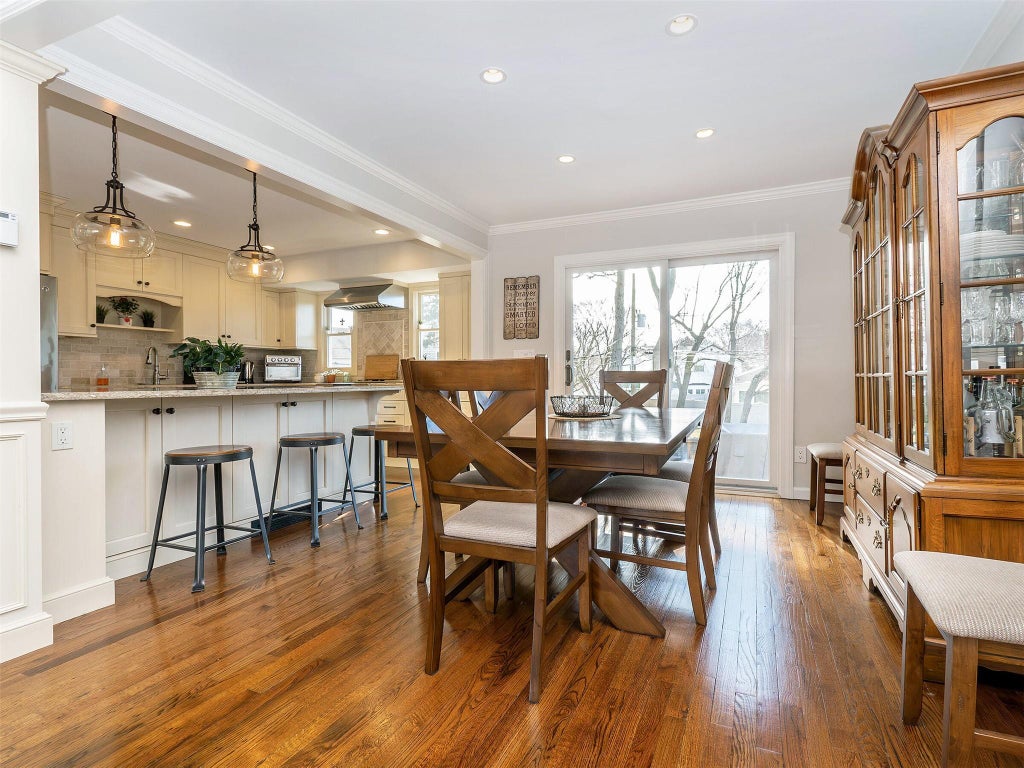 6 of 17 - 5 Sandra Court, Glen Cove, NY