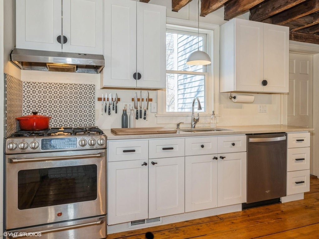 13 of 42 - 42 Spring Valley St., Beacon, NY