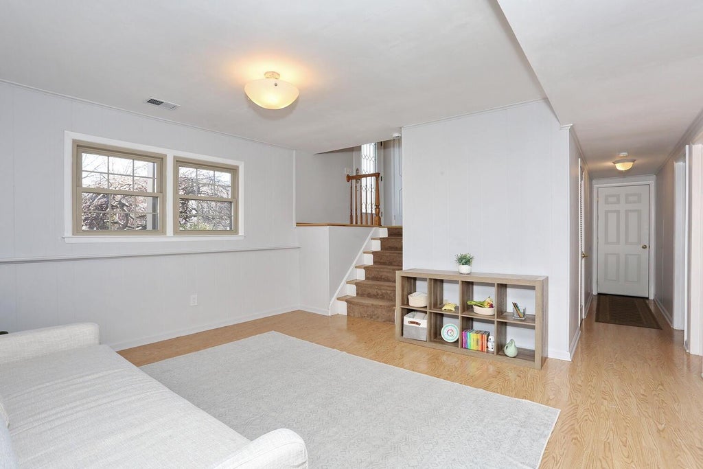22 of 35 - 52 Argow Place, Nanuet, NY