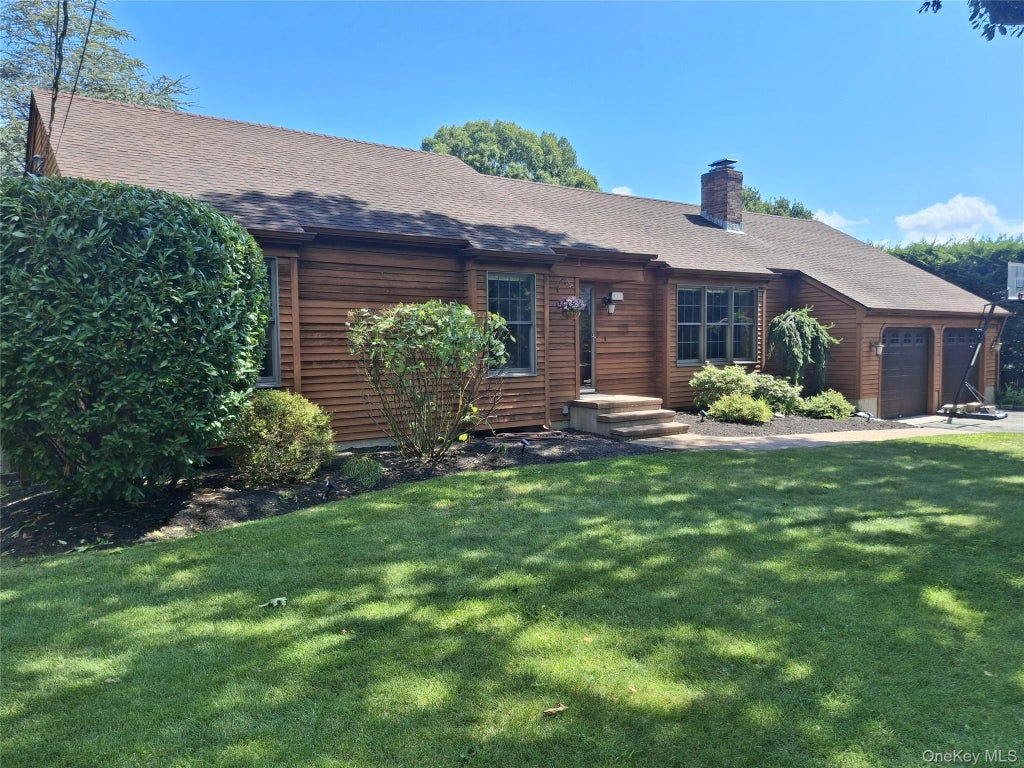 515 Corey Creek Lane, Southold