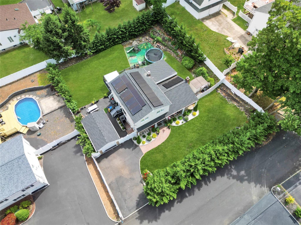 3 of 33 - Undisclosed, Ronkonkoma, NY