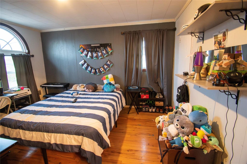 33 of 40 - 752 Bonnie Drive, Baldwin, NY