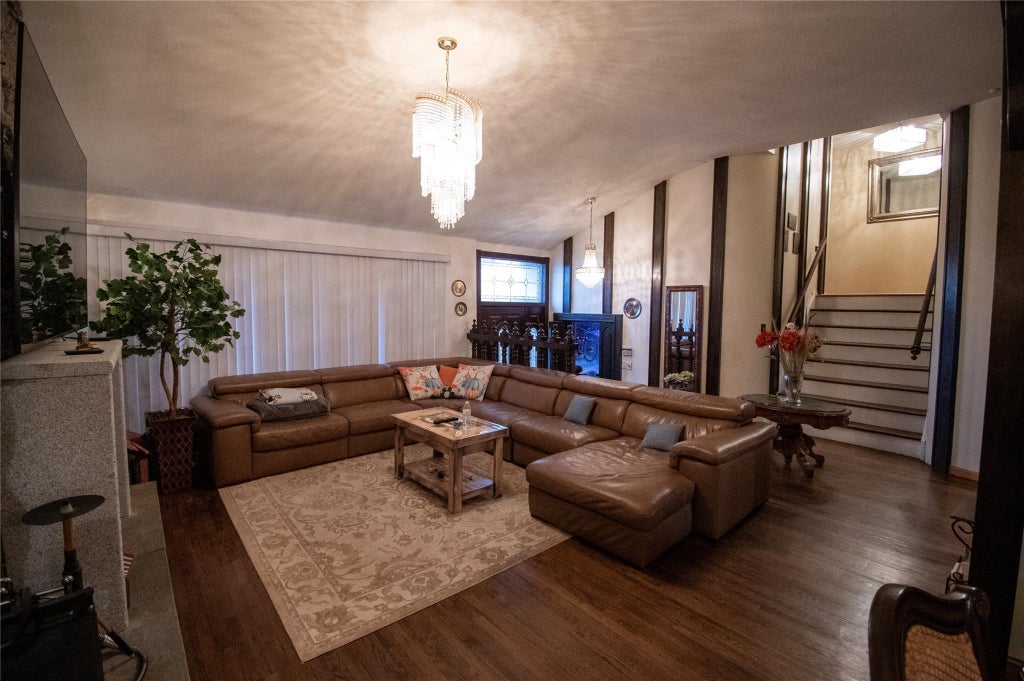 5 of 40 - 752 Bonnie Drive, Baldwin, NY