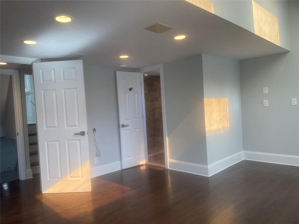 20 of 37 - 1112 Jackson Place, Baldwin, NY