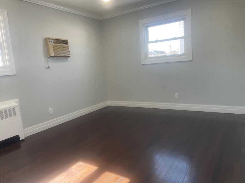 8 of 37 - 1112 Jackson Place, Baldwin, NY