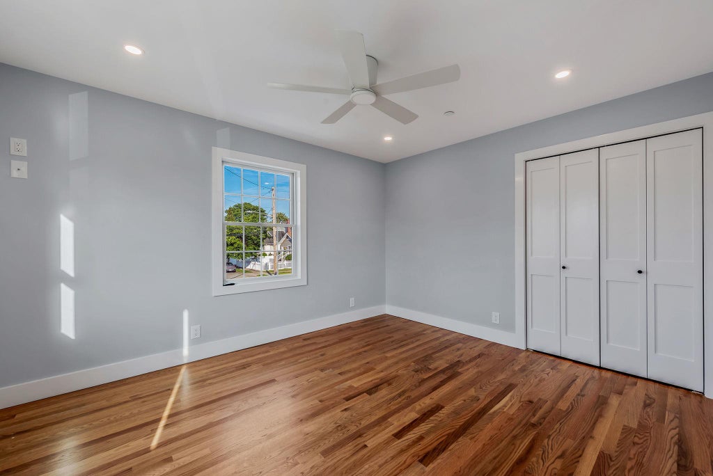 19 of 49 - 674 Parsonage Place, Baldwin, NY