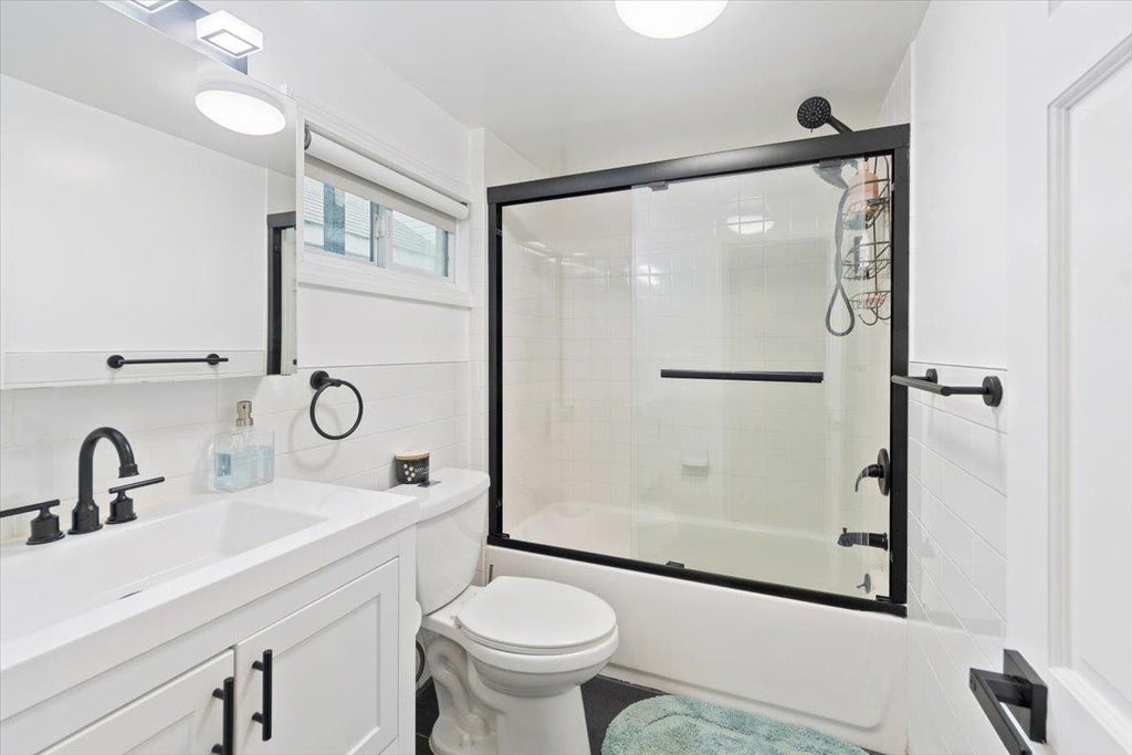 7 of 29 - 6 Schuyler Terrace, Bronx, NY
