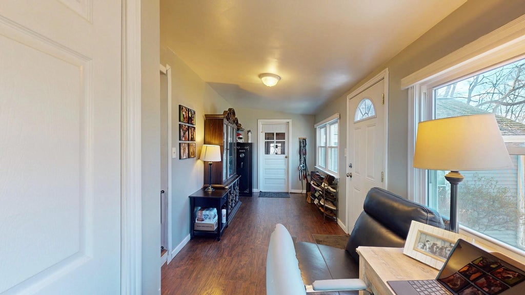 9 of 41 - 302 Hickory Avenue, New Windsor, NY