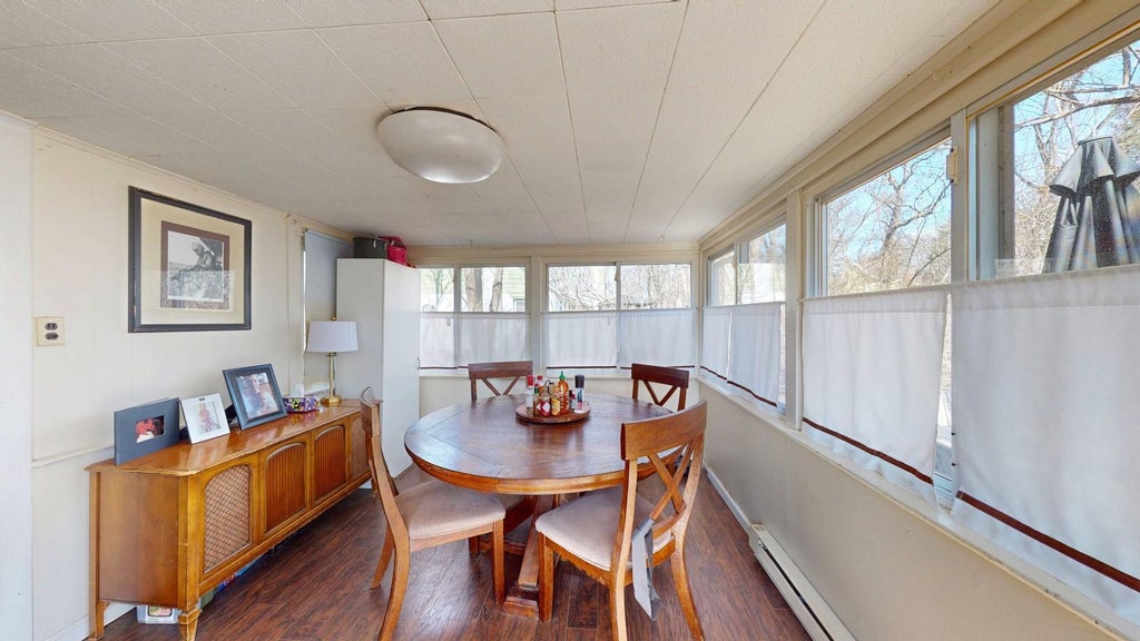 22 of 41 - 302 Hickory Avenue, New Windsor, NY