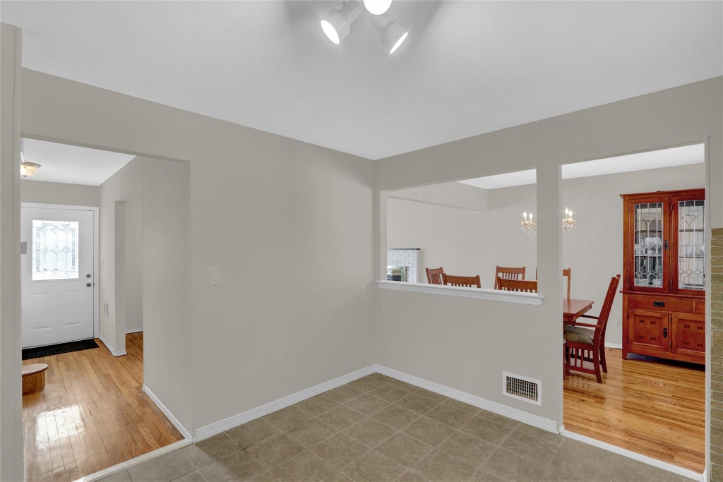 9 of 28 - 1377 Exeter St., Baldwin, NY