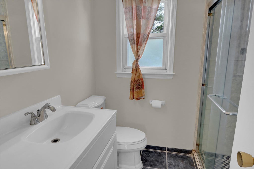 21 of 28 - 1377 Exeter St., Baldwin, NY