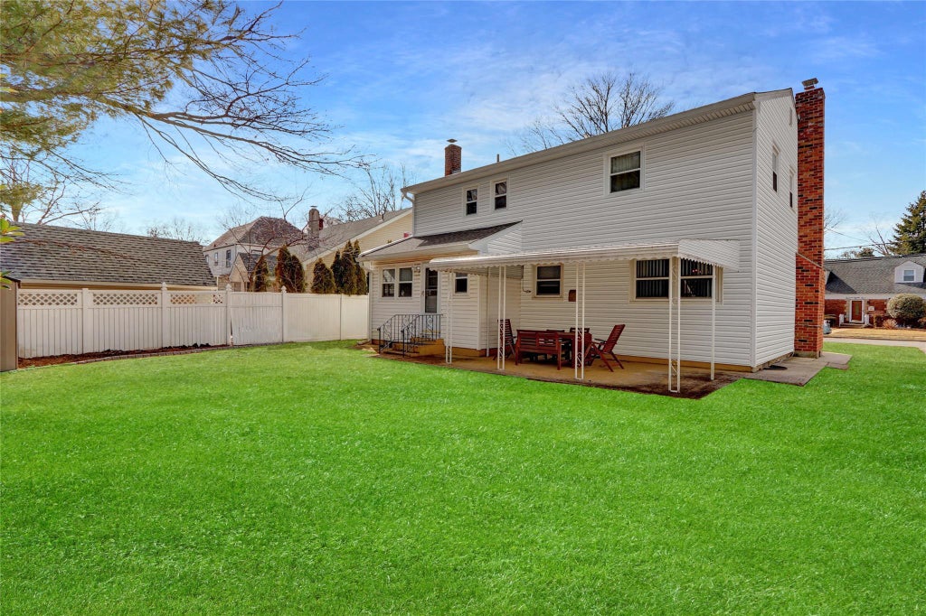 23 of 28 - 1377 Exeter St., Baldwin, NY