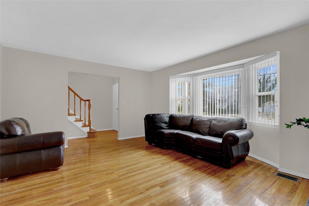 3 of 28 - 1377 Exeter St., Baldwin, NY