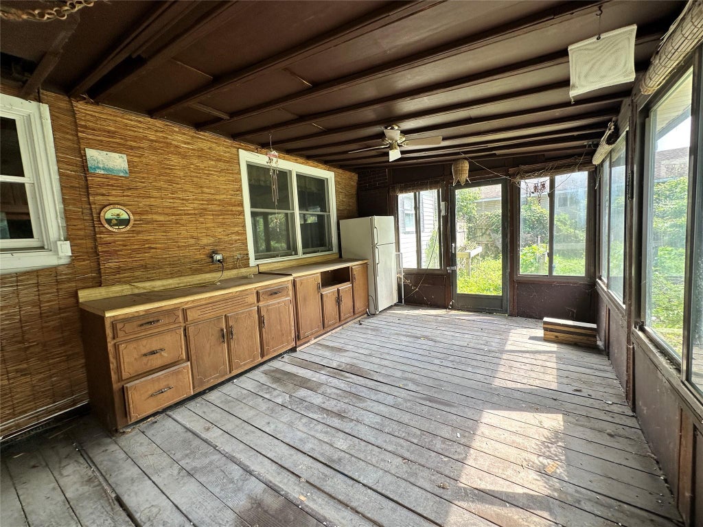 10 of 18 - 282 Vanderbilt Boulevard, Oakdale, NY