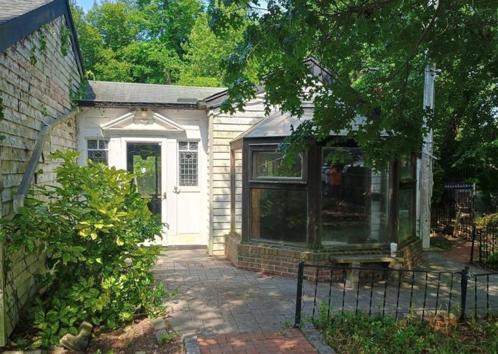 3 of 18 - 282 Vanderbilt Boulevard, Oakdale, NY