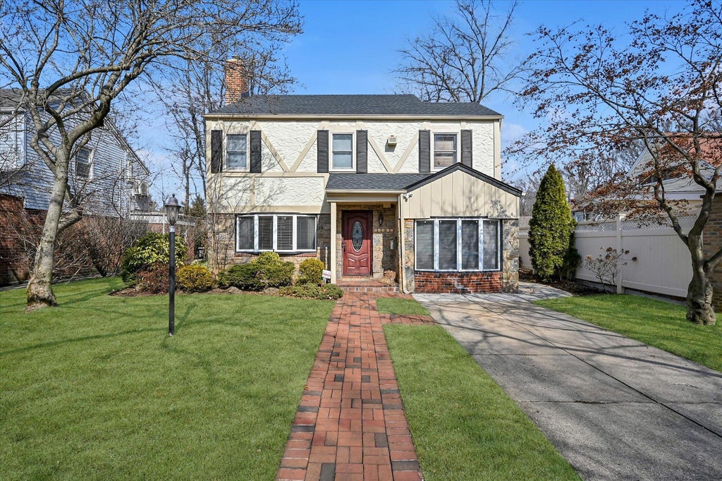 1 of 26 - Undisclosed, Hollis Hills, NY