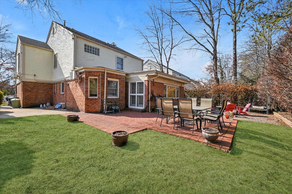 22 of 26 - Undisclosed, Hollis Hills, NY