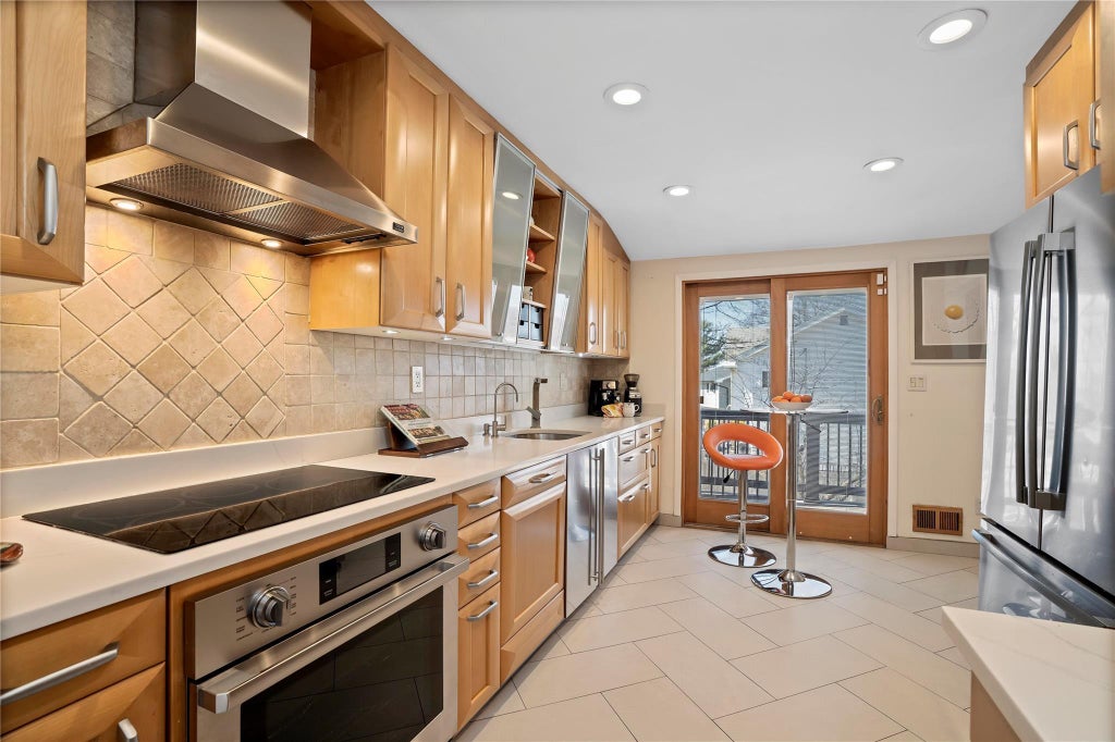 10 of 39 - 38 Victoria Road, Ardsley, NY
