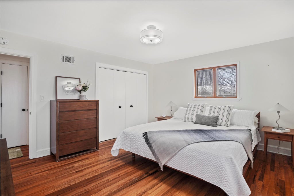 17 of 39 - 38 Victoria Road, Ardsley, NY