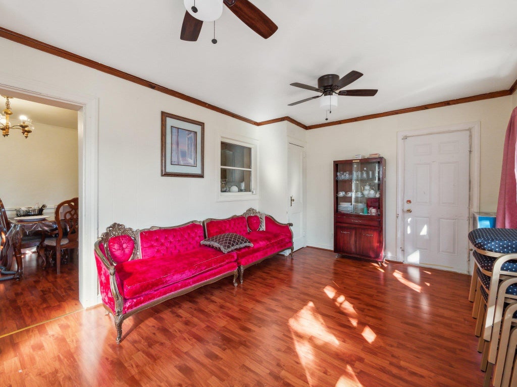 12 of 49 - 62 Herman Boulevard, Franklin Square, NY