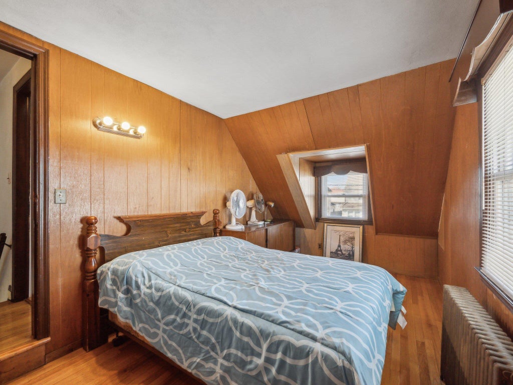 19 of 49 - 62 Herman Boulevard, Franklin Square, NY